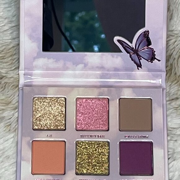 Kylie Jenner STORMI pressed powder palette - New in Box - RARE LIMITED EDITION - Picture 4 of 4